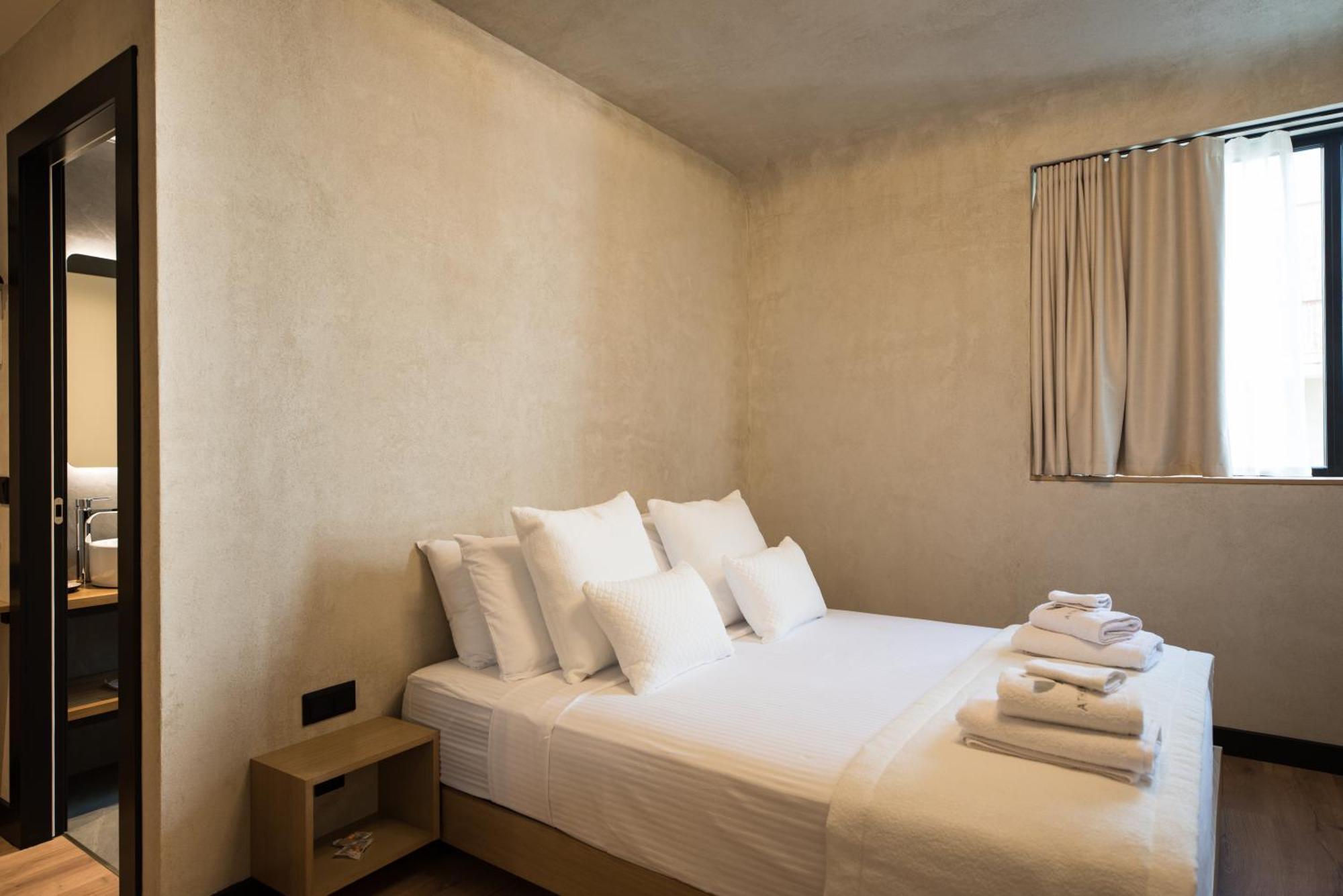 Athensowl Aparthotel Exteriör bild